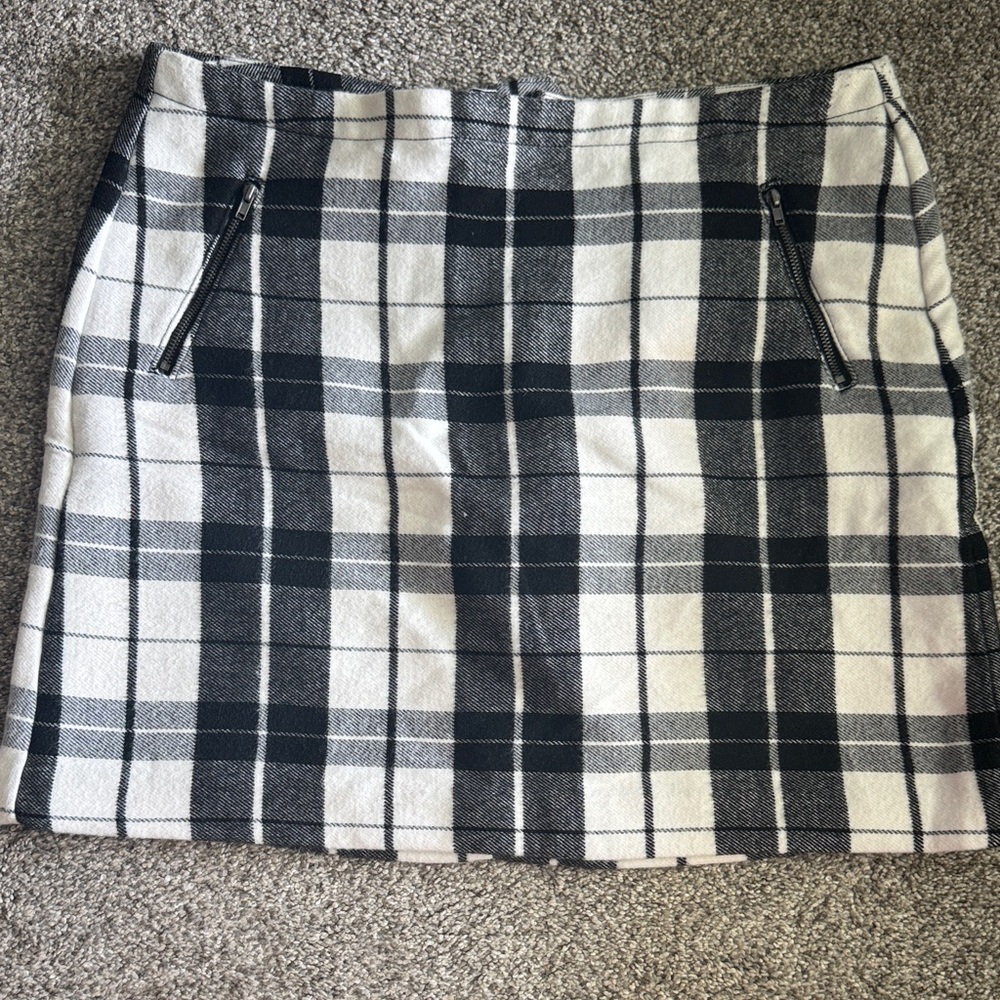 STYLUS Black and White Plaid Fleece Pencil Skirt